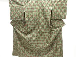 未使用品　花亀甲に蝶模様織出し本場村山大島紬着物